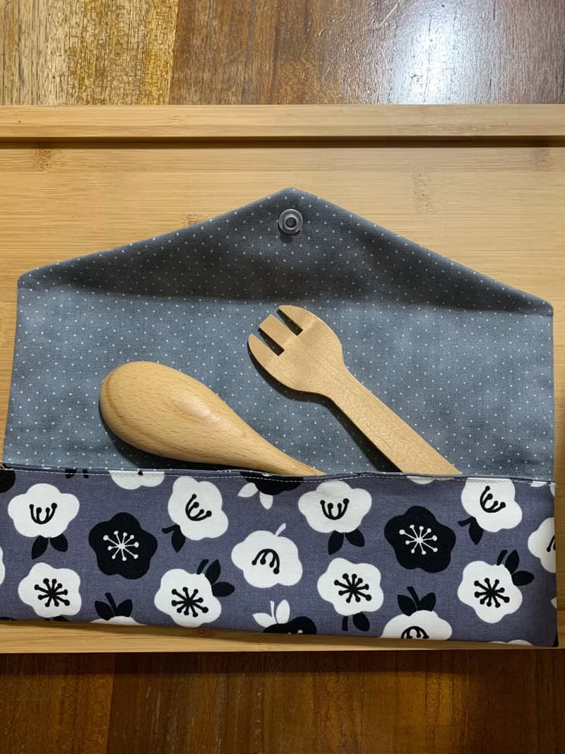 文青風環保純棉筷袋 ~ 花舞 耐看灰 日本 潮物 收納 手作餐具袋