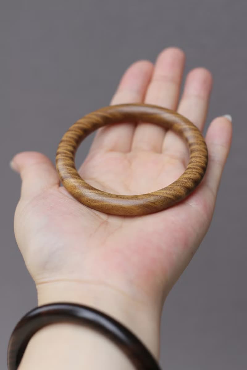 壹染指手作木藝 | 綠檀 木手鐲 | 一物一圖 | 內直徑5.45cm
