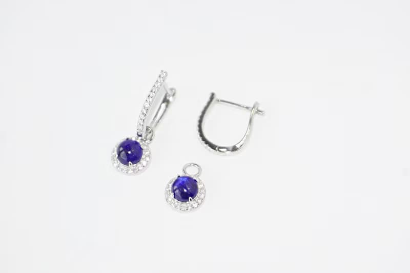 Natural Blue Sapphire Drop Earrings Sterling Silver 925 with Whitegold Plated.