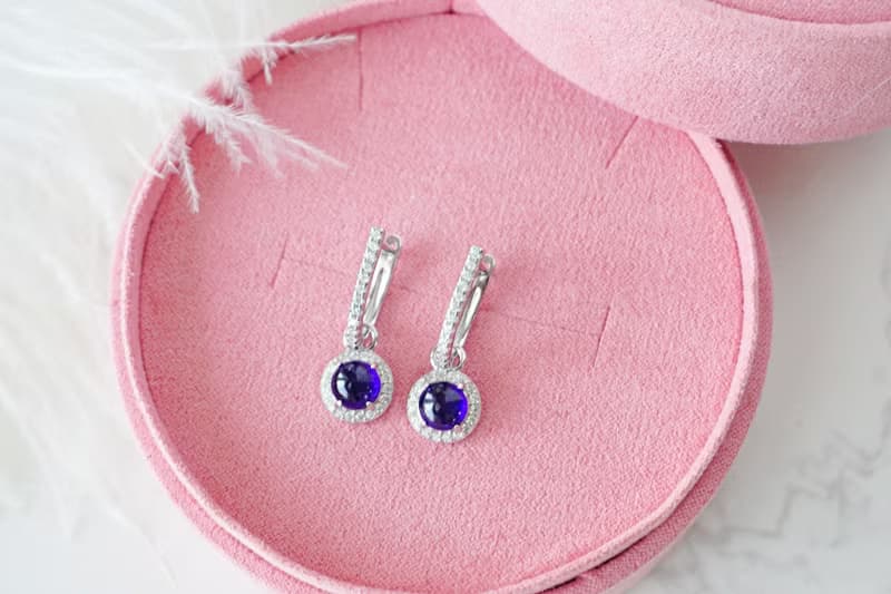 Natural Blue Sapphire Drop Earrings Sterling Silver 925 with Whitegold Plated.