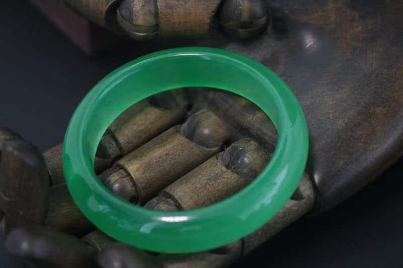 天然危料翡翠A貨綠飄花玉手鐲玉石鐲子禮盒裝