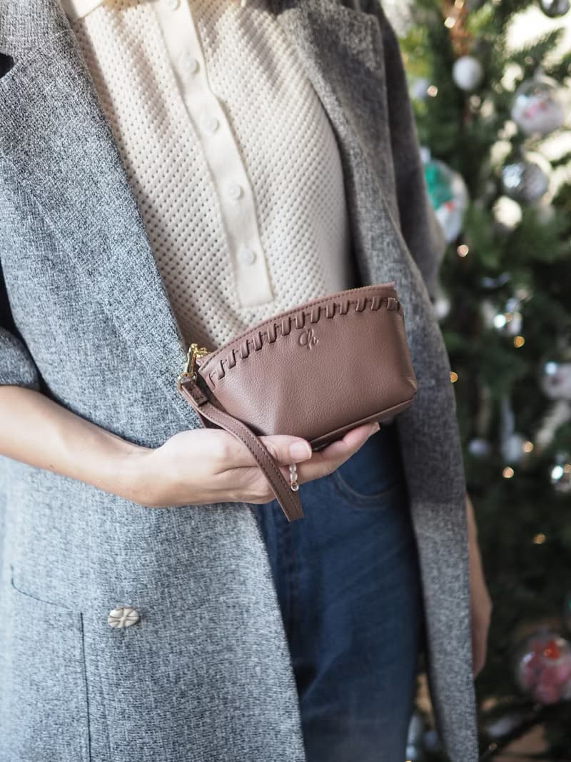 Pie (Wood rose) :  Multi-purpose bag, Leather wallet, pouch , Soft leather