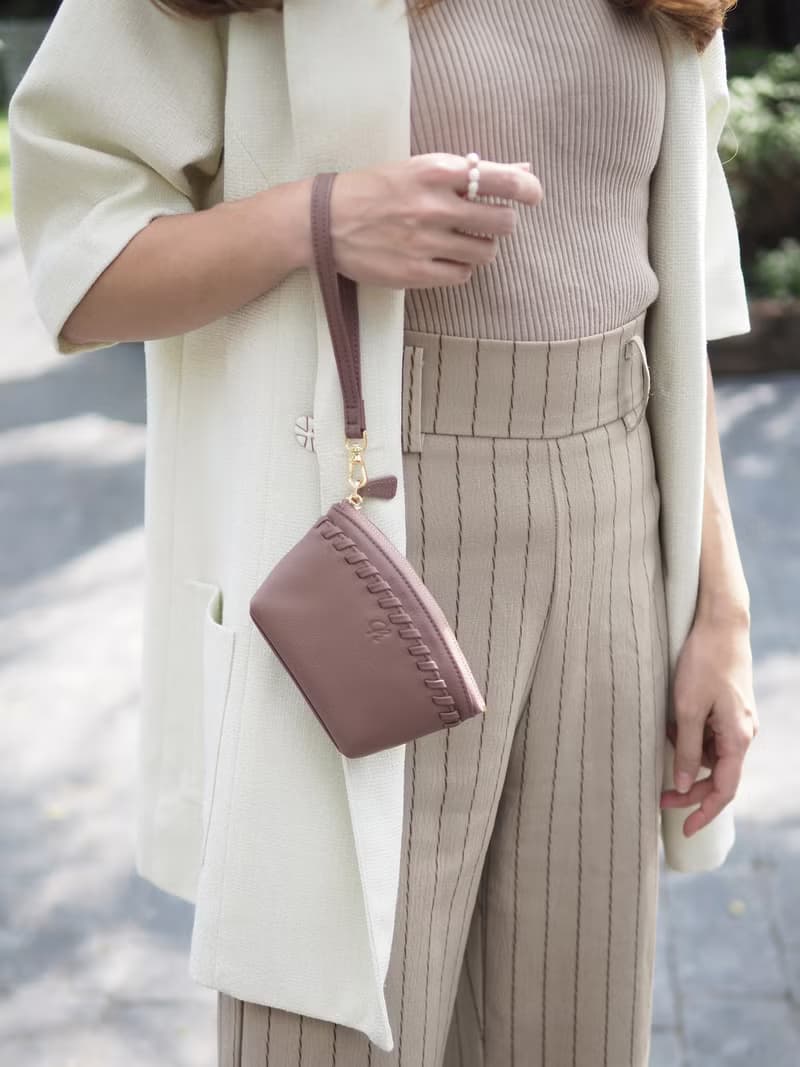 Pie (Wood rose) :  Multi-purpose bag, Leather wallet, pouch , Soft leather