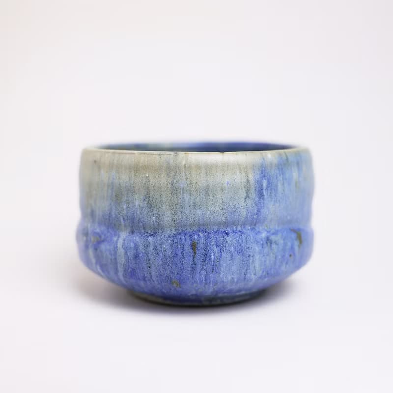 明芽窯 l 柴燒灰藍流釉鐵斑茶碗 藍 茶具 陶器 蒐藏品 陶藝品 H7