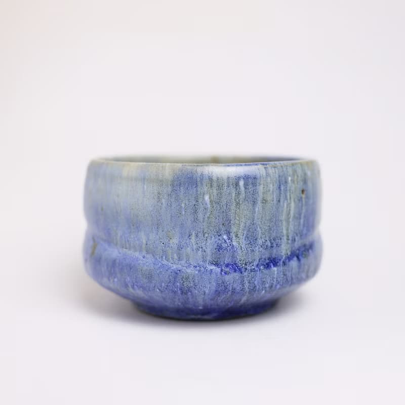 明芽窯 l 柴燒灰藍流釉鐵斑茶碗 藍 茶具 陶器 蒐藏品 陶藝品 H7