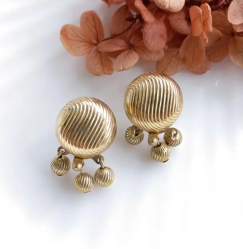 Vintage Jewelry  SARAH COV Golden Wardrobe 夾式耳環