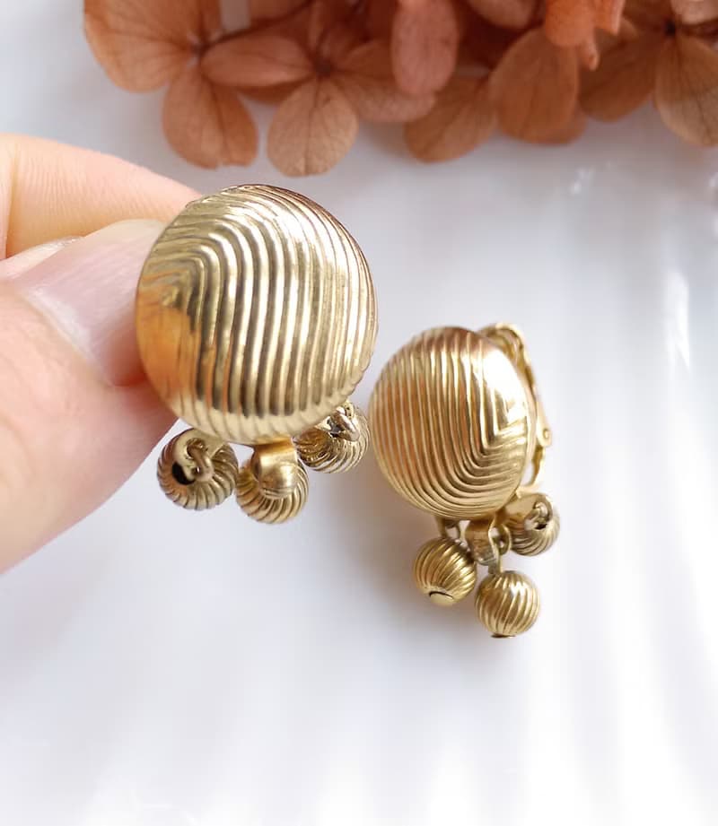 Vintage Jewelry  SARAH COV Golden Wardrobe 夾式耳環