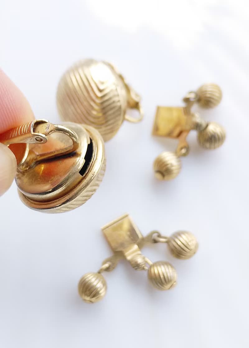 Vintage Jewelry  SARAH COV Golden Wardrobe 夾式耳環