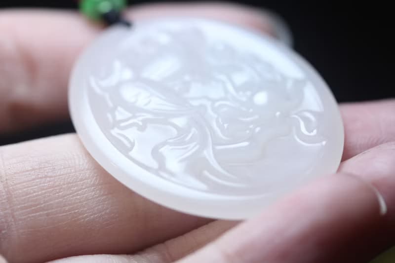 【喜上眉梢】吊墜 喜上枝頭掛件三彩玉 / 新婚情侶禮物項鏈