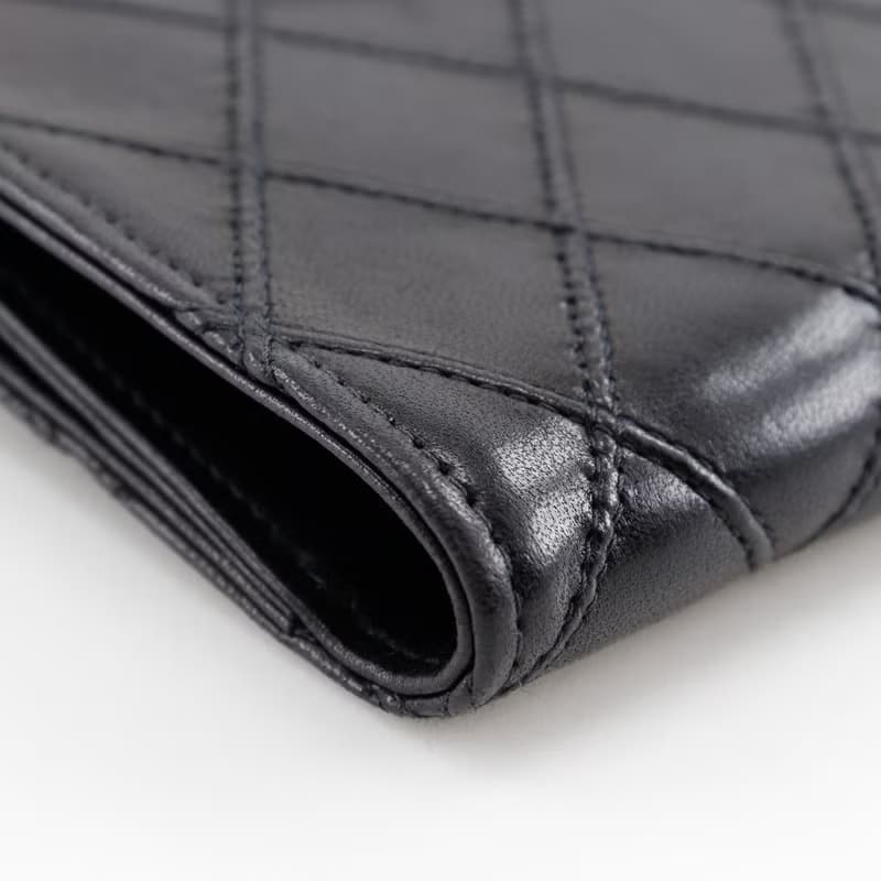 【日本直送】シャネル CHANEL ビコローレ 二つ折り財布 Wホックココマーク ヴィンテージ ラムスキン 黒 レディース【中古】