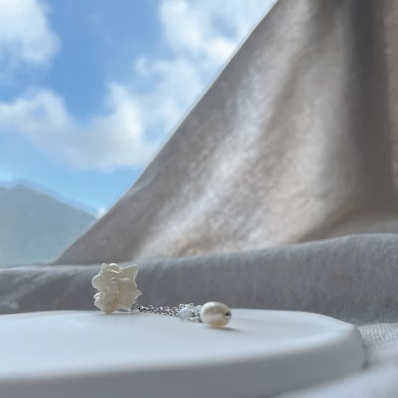 TeenyTinyCraft | 星骸遺珠 手工耳骨夾