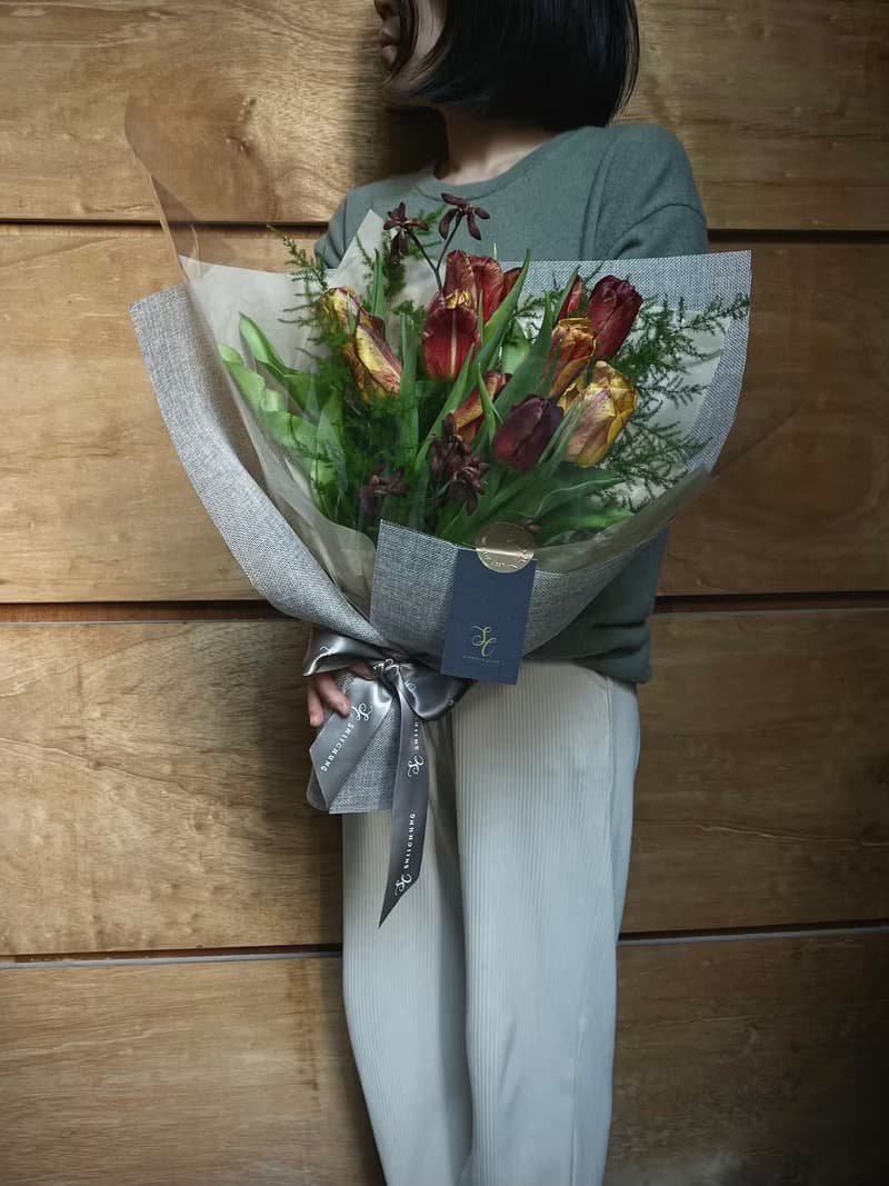 SCgift 新鮮鬱金香織布包裝花束