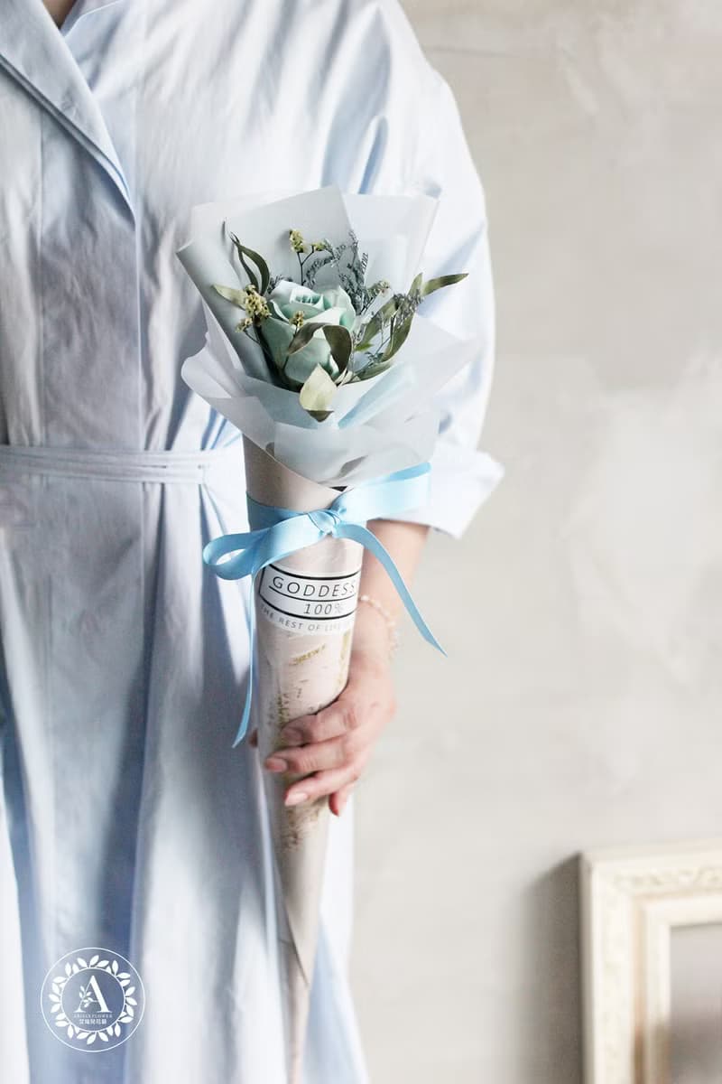 畢業花禮 / 香氛皂花系列 / 冰淇淋甜筒花束