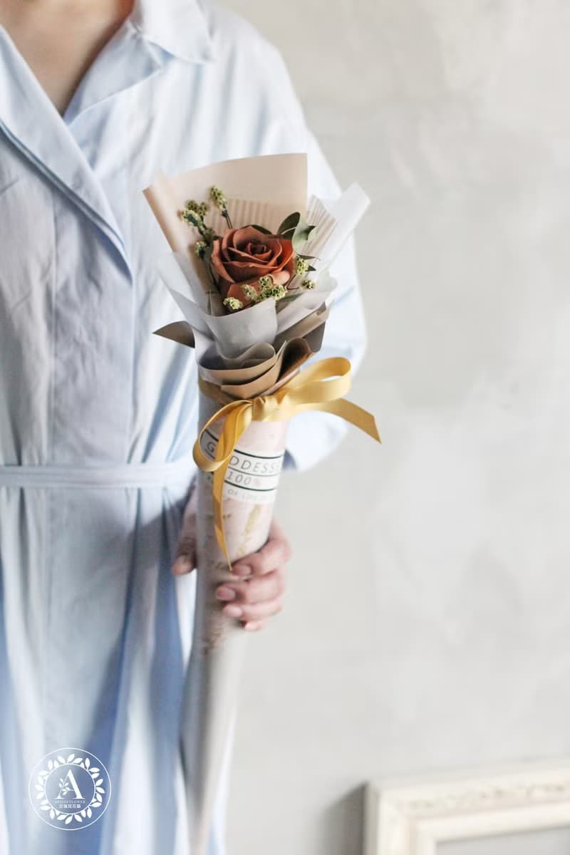 畢業花禮 / 香氛皂花系列 / 冰淇淋甜筒花束