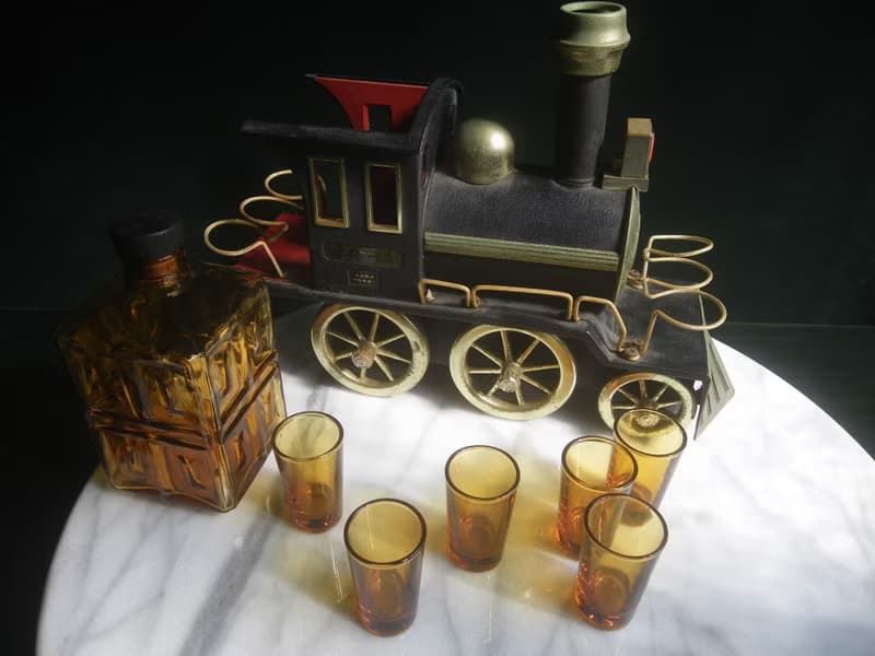 【老時光 OLD-TIME】早期二手台灣製蒸汽火車玻璃酒瓶酒杯組擺飾