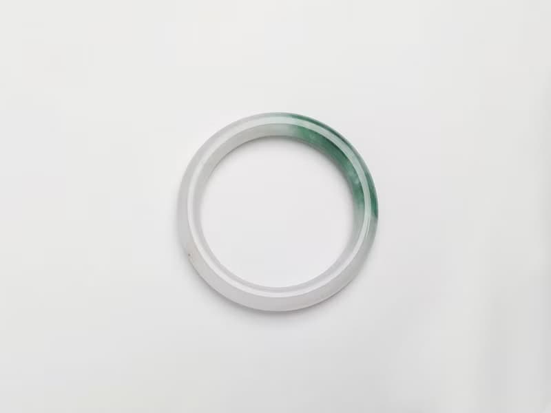 山霧 |冰糯種/白底青/細圓條/圓骨鐲/手圍17.5| 天然A貨翡翠玉鐲