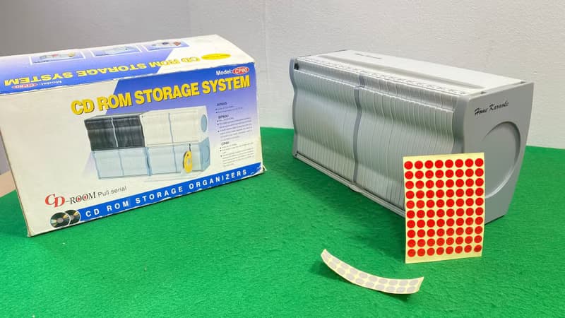 CD ROM 儲存系統組織器 CD ROM 全系列可容納 60 個 CD ROM