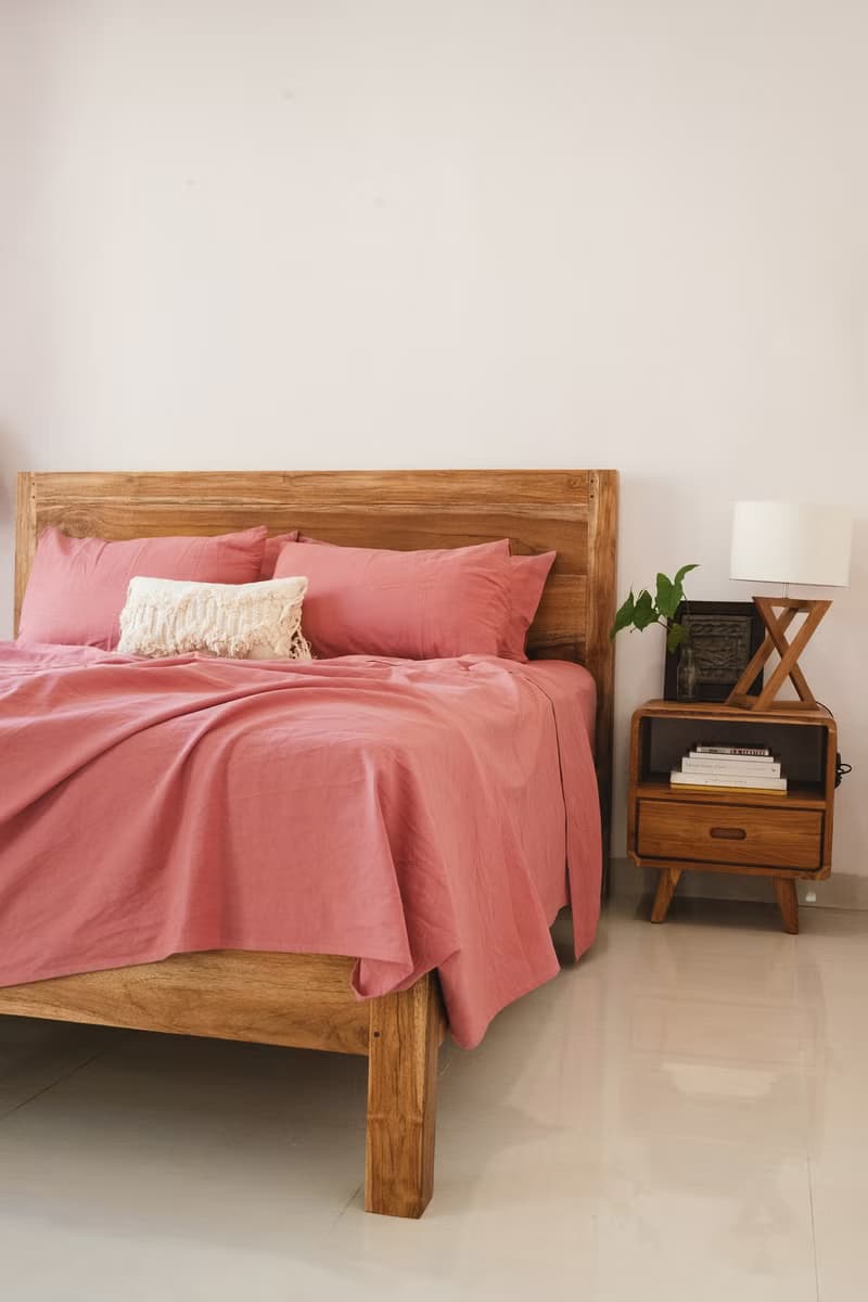 Rust pink linen fitted sheet / Softened linen bed sheet / Deep pocket