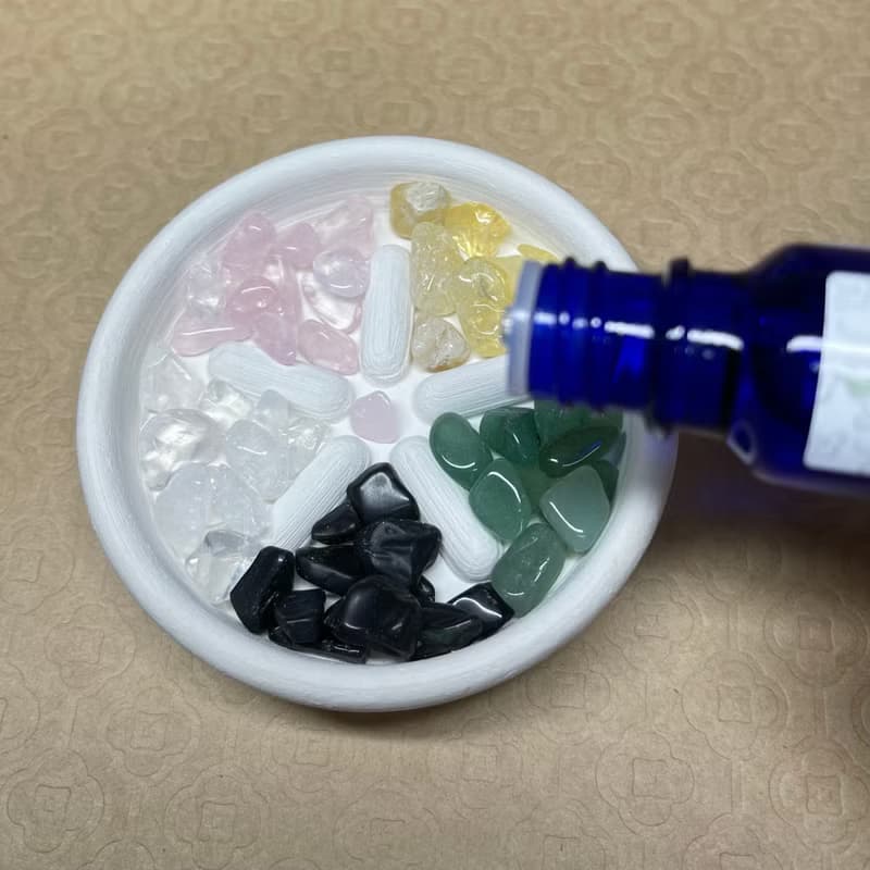 五行水晶礦石擴香 淨念吉祥小佛之懷慈 - 小盤組 擴香石複合材質