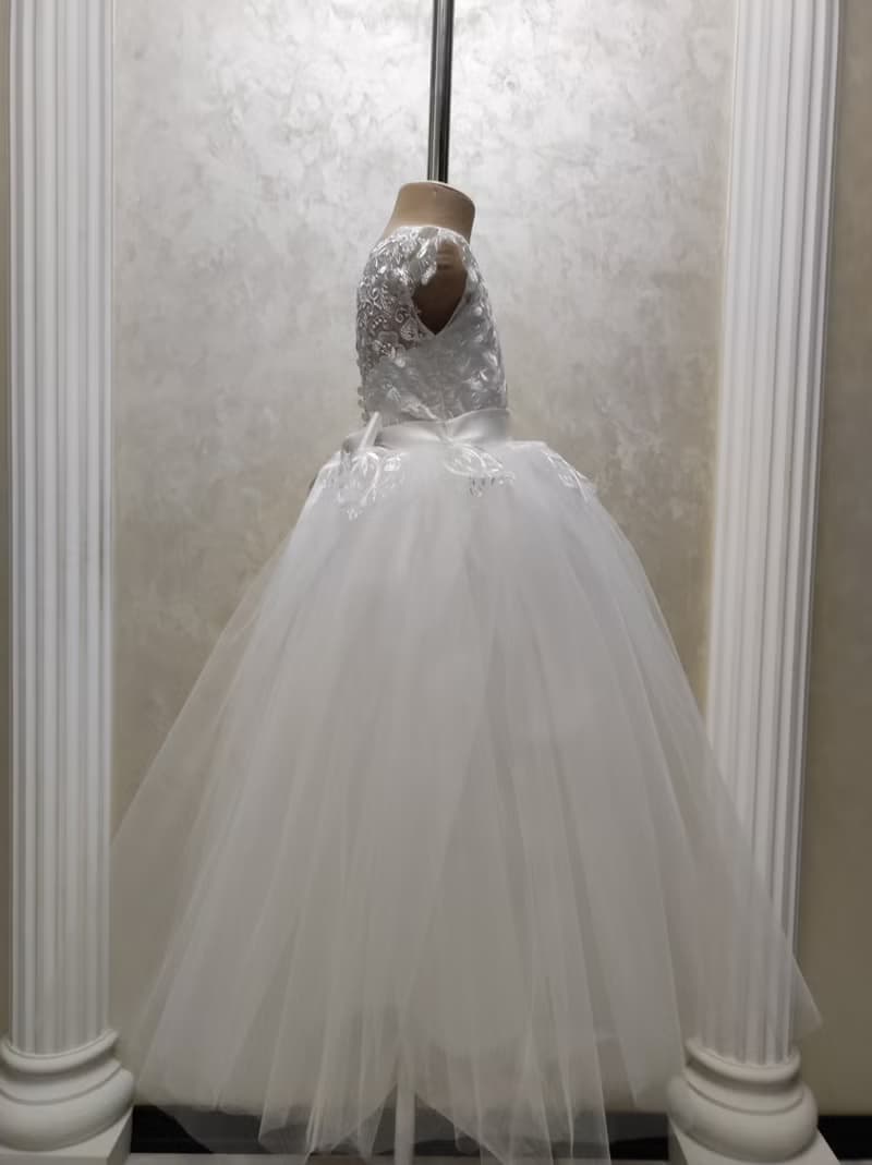 tulle flower girl dress for wedding, birthday, concerts.