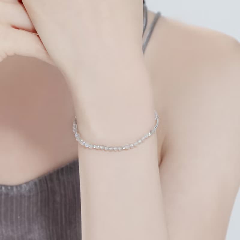 (紓壓+穩定情緒) 微光時刻 | 拉長石 S925純銀 | 天然水晶手鍊