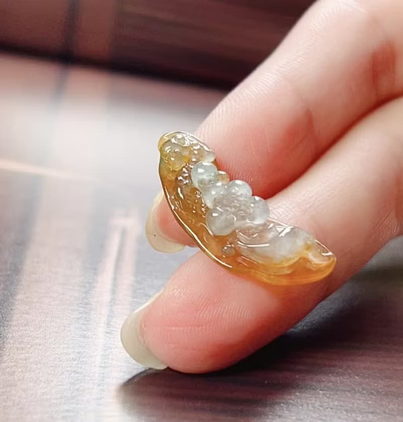 冰紅翡白肉巧雕翡翠蓮花 | 天然緬甸玉A貨翡翠 | 送禮