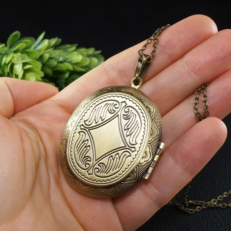 Rose Flower Bouquet Locket Porcelain Cameo Photo Locket Pendant Necklace Jewelry