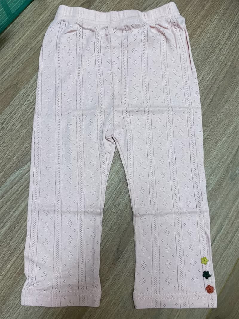 【出清優惠】簡約小花內搭褲