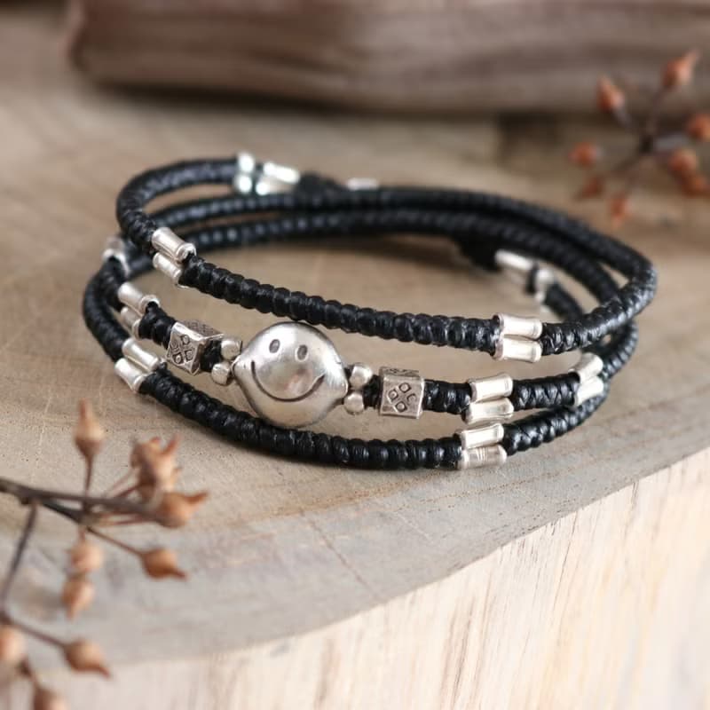 三圈手工編織蠟線手鍊搭配珠和吊飾泰銀 純銀笑臉手鍊 泰國手作