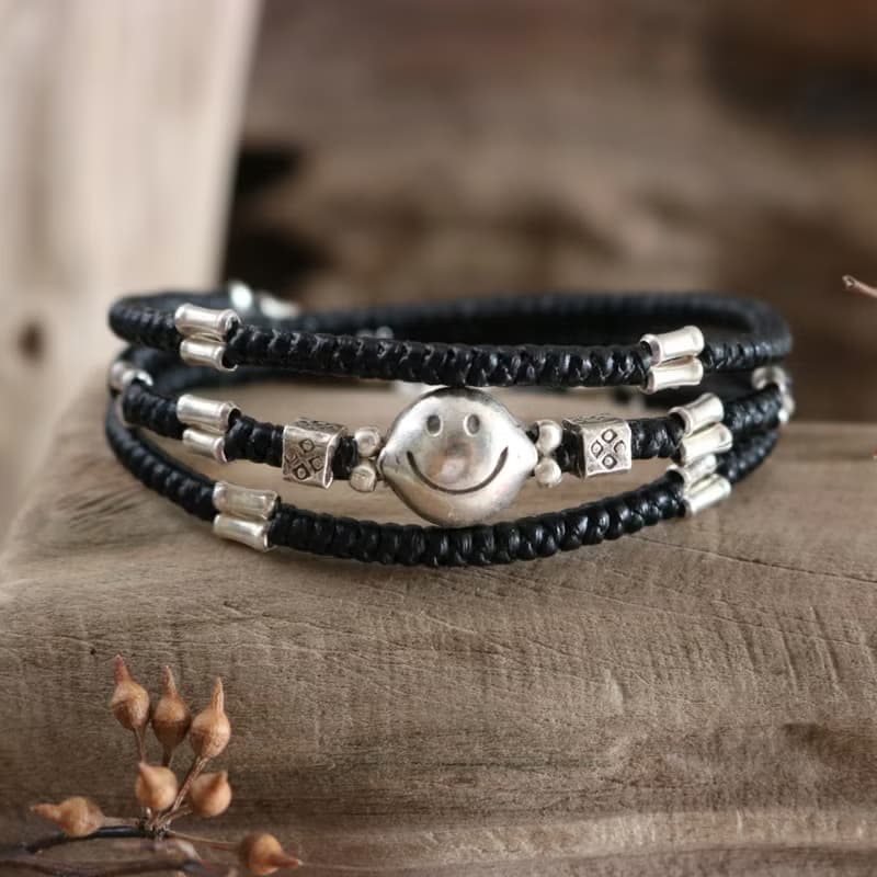三圈手工編織蠟線手鍊搭配珠和吊飾泰銀 純銀笑臉手鍊 泰國手作
