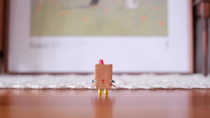 【棉花星球】復古玩具系列-紙箱裡的小人
