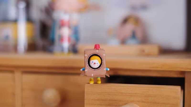 【棉花星球】復古玩具系列-紙箱裡的小人