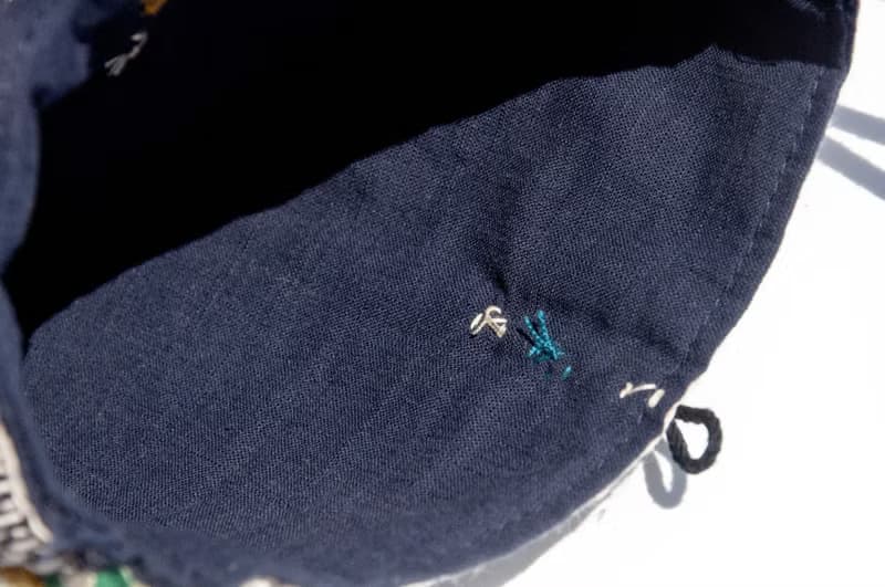 手縫純棉布側背包/刺繡斜背包/刺繡肩背包/indigo手縫藍染包-花朵