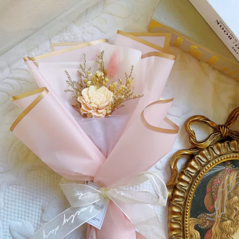 相依相偎 情人節 母親節花束 康乃馨花束 香氛花束 教師節花束 畢