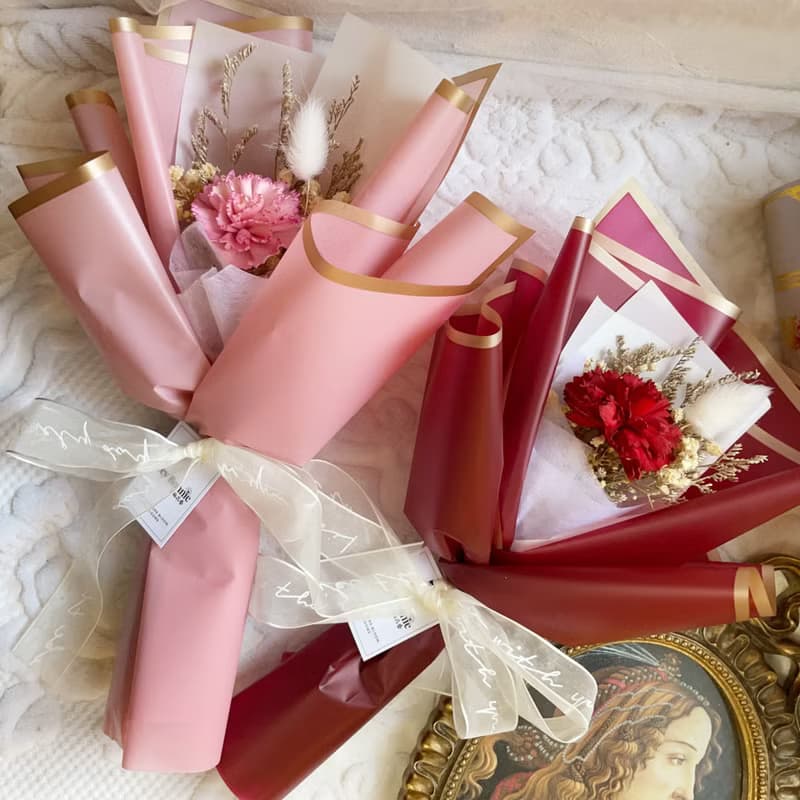 相依相偎 情人節 母親節花束 康乃馨花束 香氛花束 教師節花束 畢