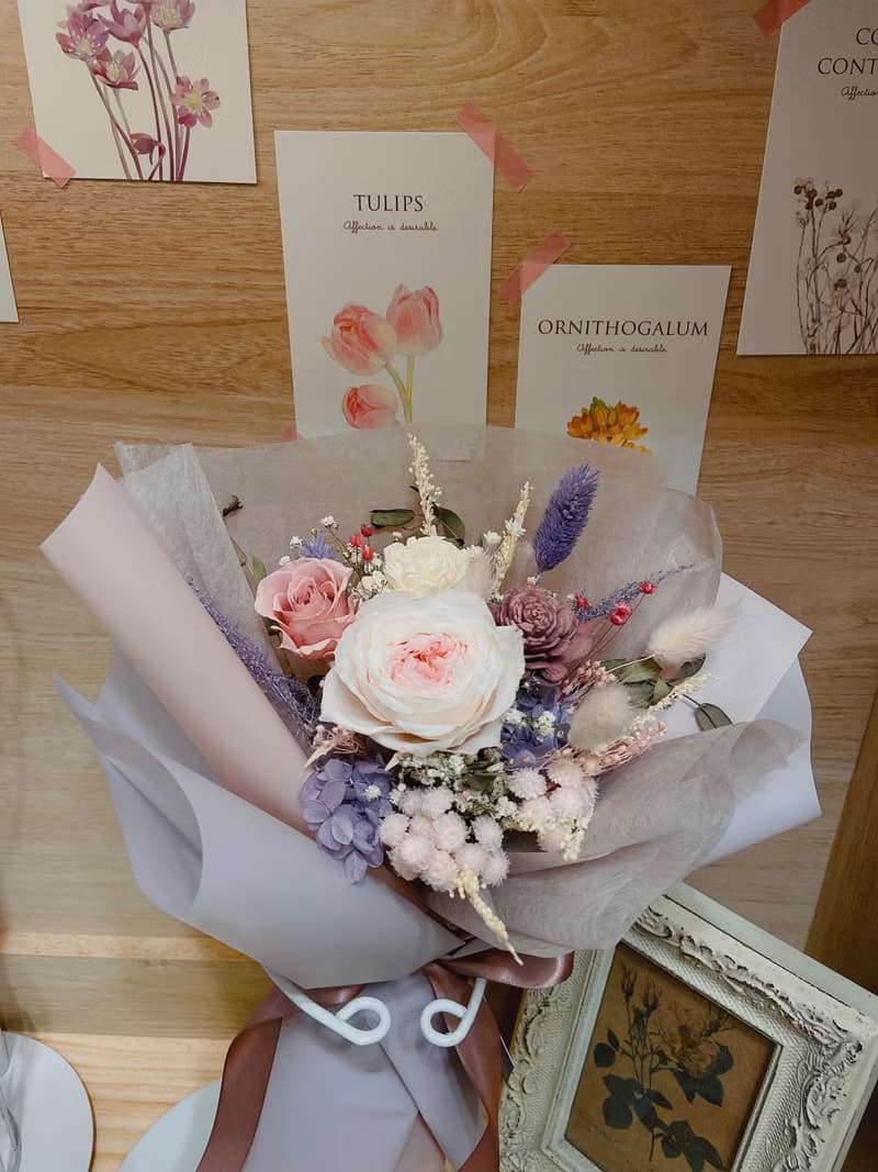 淡紫庭院玫瑰永生花束  情人節 送禮 生日禮 告白 求婚 韓式花束