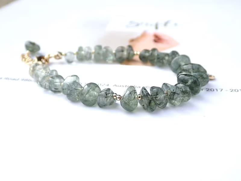 翠引豐盈/漸層綠髮晶隨型手鍊 水晶手鍊 手鍊 手鏈