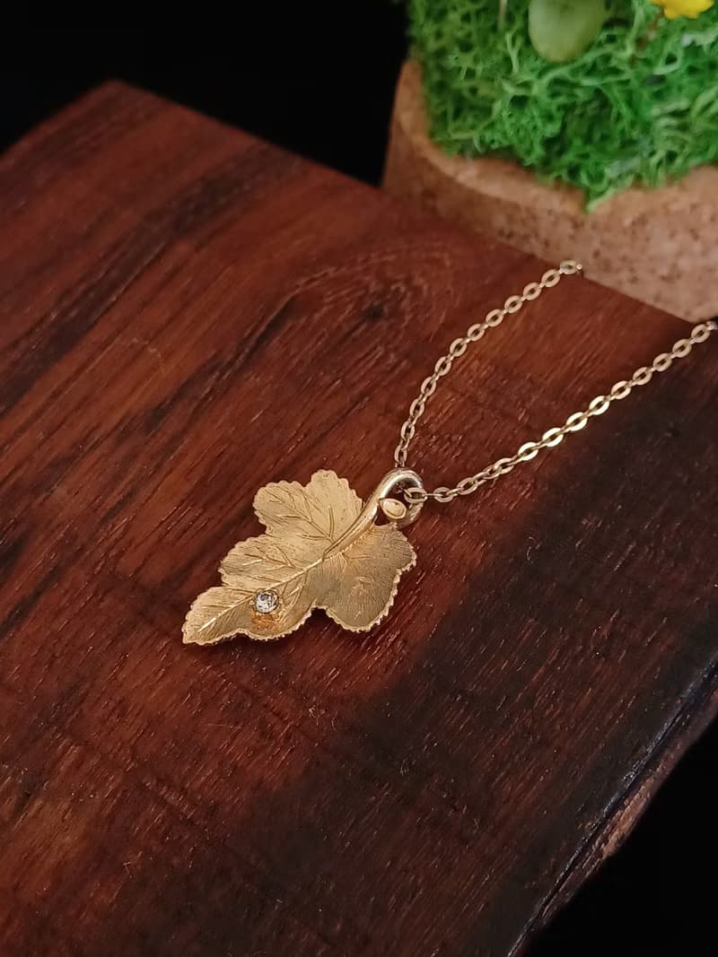 vintage jewelry AVON 典雅金葉萊茵 項鍊