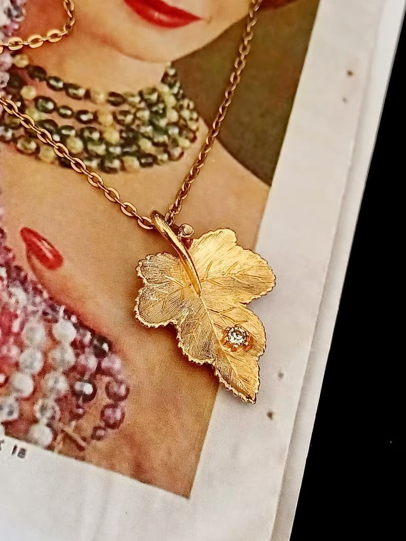 vintage jewelry AVON 典雅金葉萊茵 項鍊