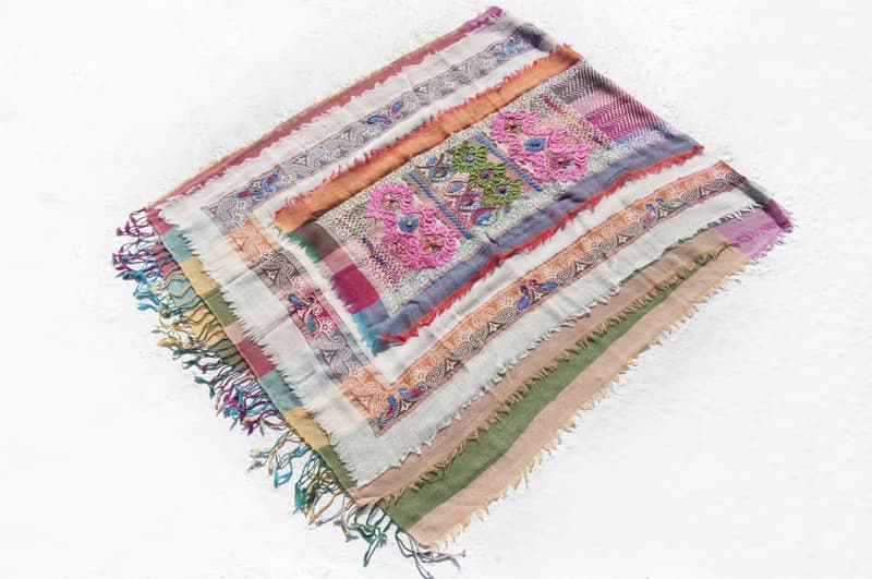 水煮羊毛披肩/針織圍巾/刺繡圍巾/羊絨披巾/喀什米爾Cashmere-花