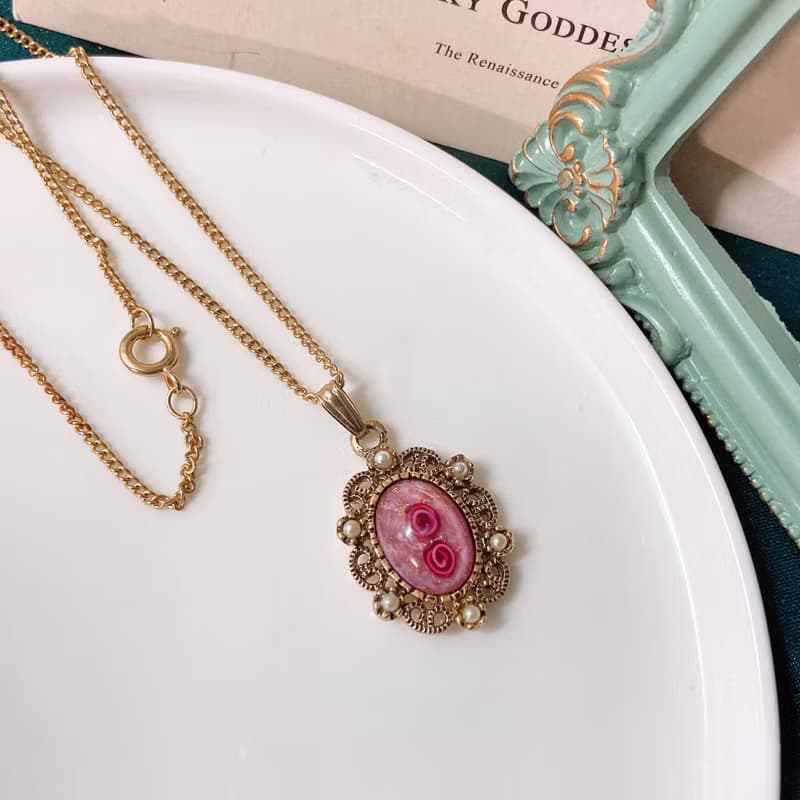 【西洋古董飾品】1949 Sarah Cov 閃爍設計 粉紅珍珠感 項鍊