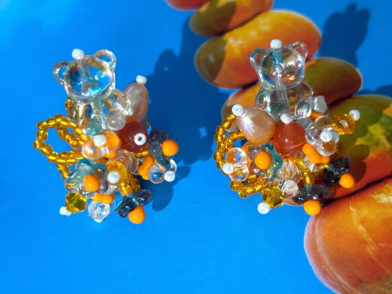 串珠花叢耳釘 原創手作耳飾 串珠花朵耳環 花叢小熊