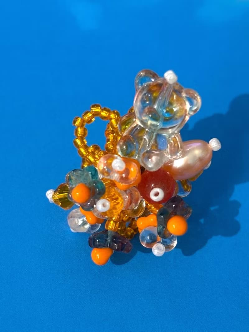串珠花叢耳釘 原創手作耳飾 串珠花朵耳環 花叢小熊