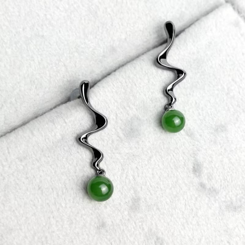 JadeStyle【黑韻】台灣玉6mm耳針 | 925銀鍍黑極簡設計