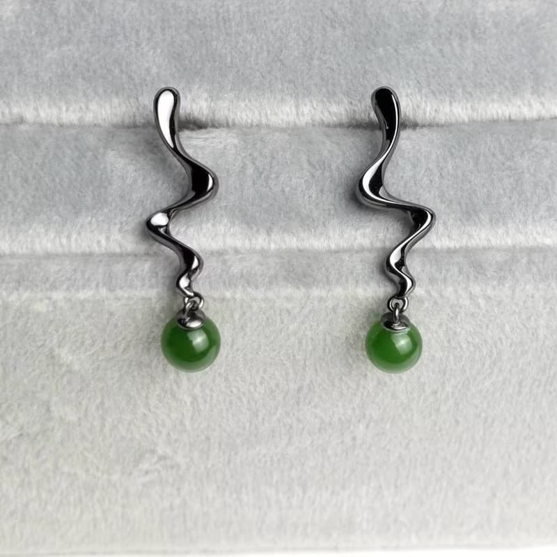 JadeStyle【黑韻】台灣玉6mm耳針 | 925銀鍍黑極簡設計