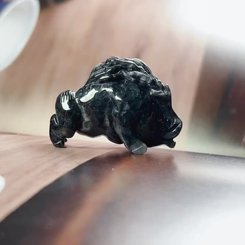 烏雞翡翠山豬 | 天然緬甸A貨翡翠 | 送禮