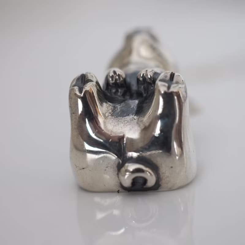 お座り子豚Silverペンダント