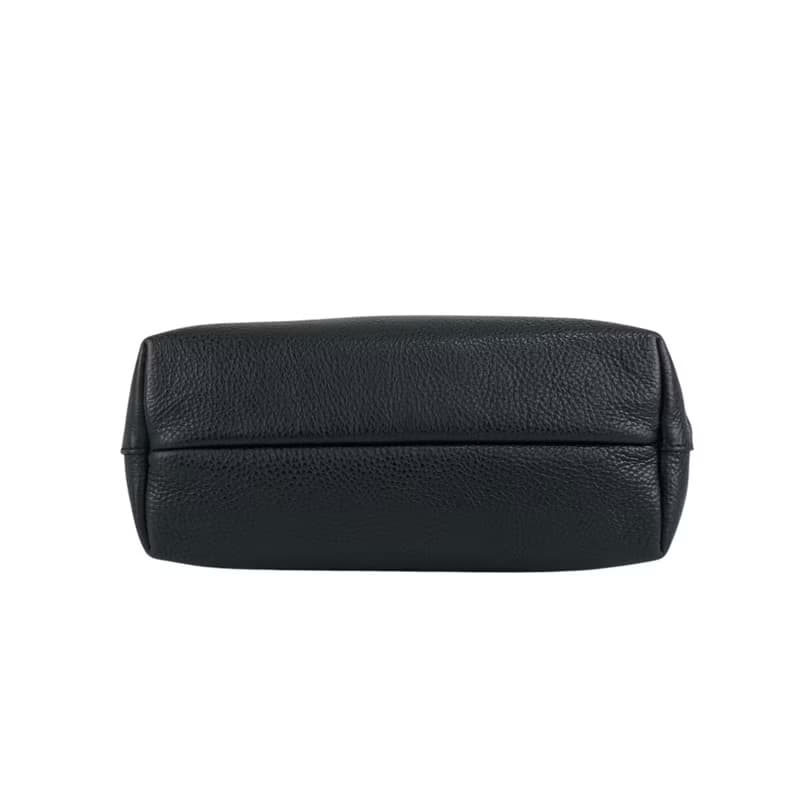 【 日本直送　名牌中古包 】Salvatore Ferragamo サルヴァトーレ フェラガモ トートバッグ ブラック ガンチーニ レザー anw36v