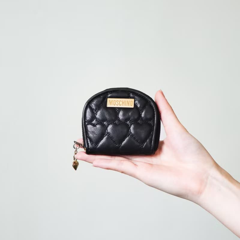 Vintage Moschino 黑色愛心絎縫小零錢包