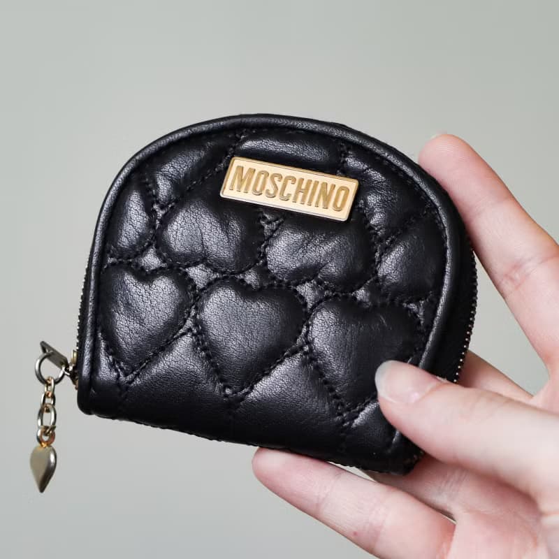 Vintage Moschino 黑色愛心絎縫小零錢包